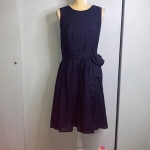 Tommy Hilfiger crepey fabric dress fully lined size 8